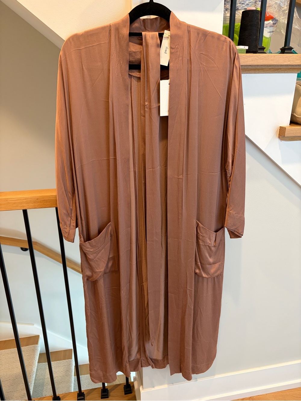 ARITZIA WILFRED Durante Satin Duster Jacket XS Tie Waist Nutmeg Long Kimono